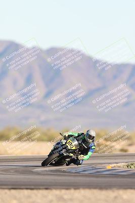 media/Dec-07-2025-CVMA (Sun) [[3e7d2de5dc]]/Race 17-Amateur Formula Middleweight/